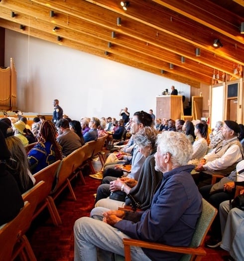 Onlookers at a Ceasefire Teach-In